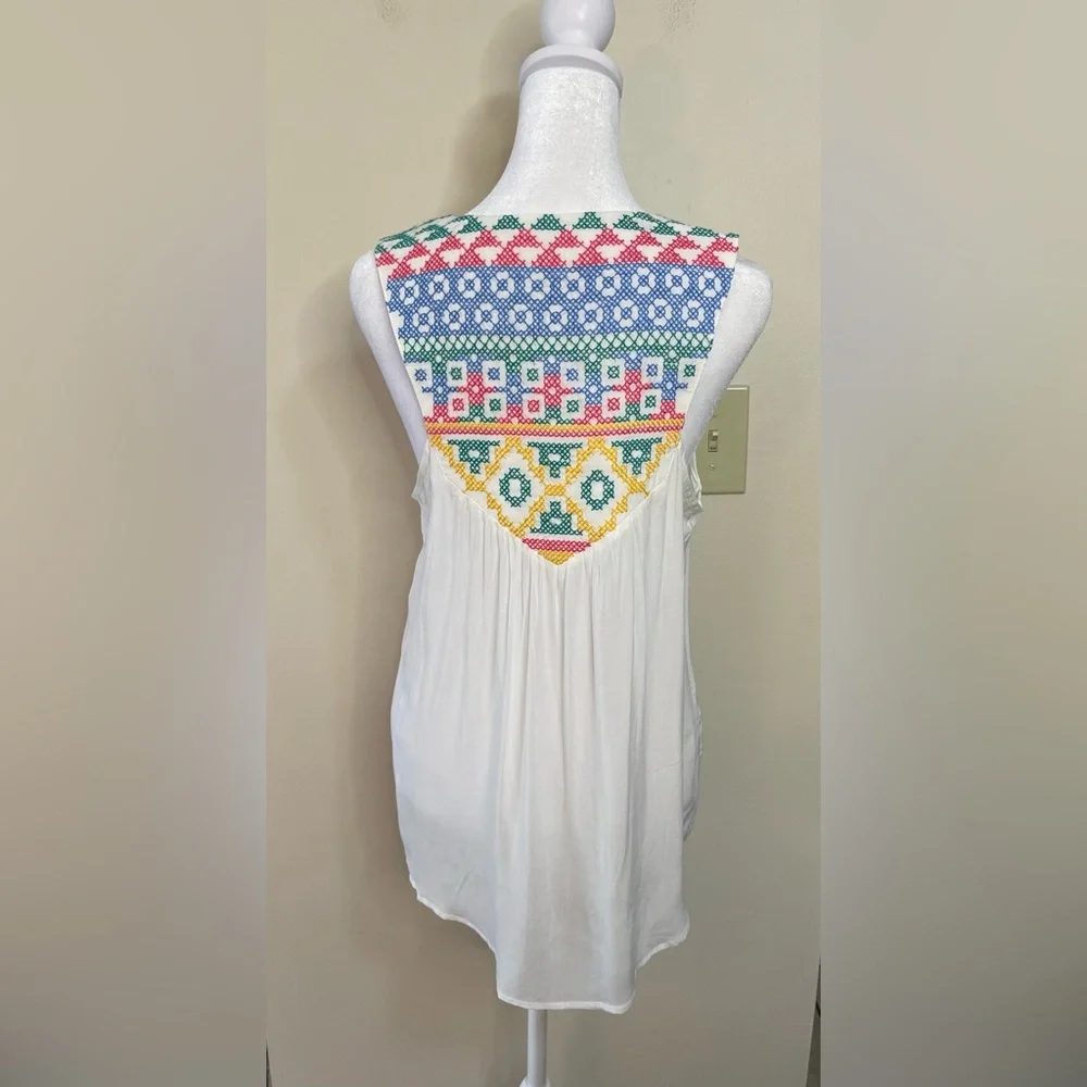 Lovestitch Women’s Bohemian Embroidery Tank Top V- Neck Size Medium. NWT - Picture 13 of 17